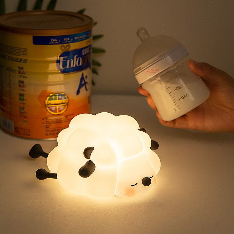 Baby Night Light with Auto-Off Timer – Soft Silicone Touch Lamp for Kids’ Bedroom, Sleep Training Aid with Warm Amber Glow, USB Rechargeable Portable Nursery Lamp (Safe for Newborns)